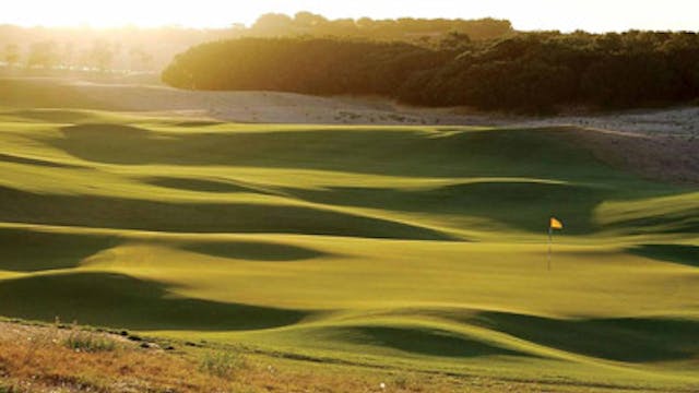 Golf Getaway at Moonah Links - The Le...