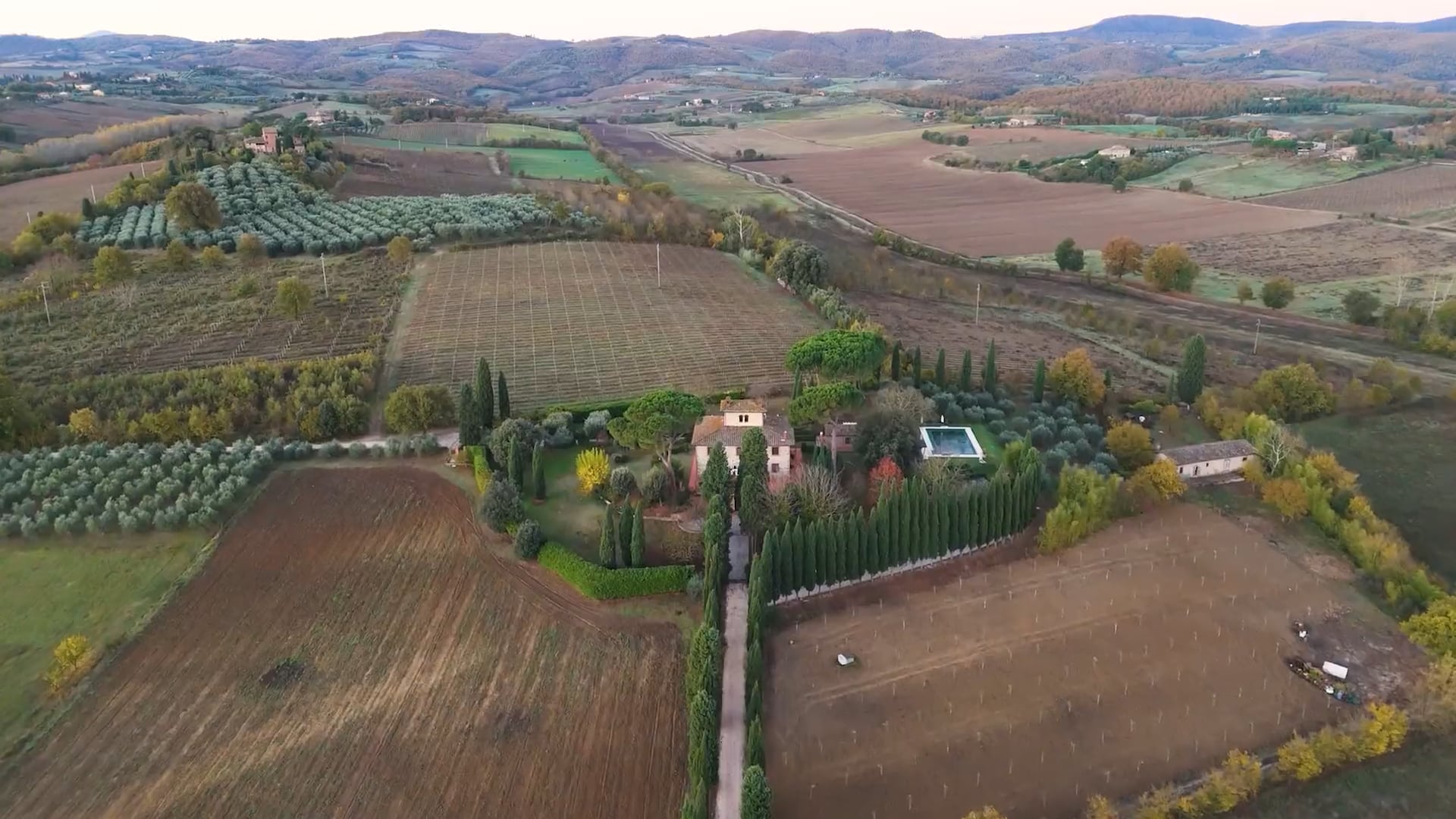 DeWolfe Living: Episode 1