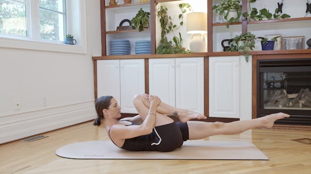 Single Leg Stretch