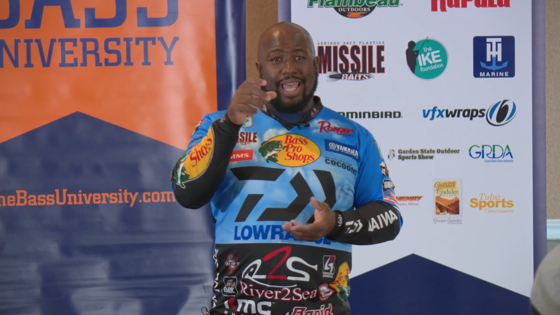 Advanced Frog Fishing - Ish Monroe