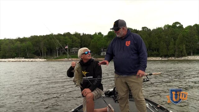 Smallmouth Bass Fishing with Hair Jig...