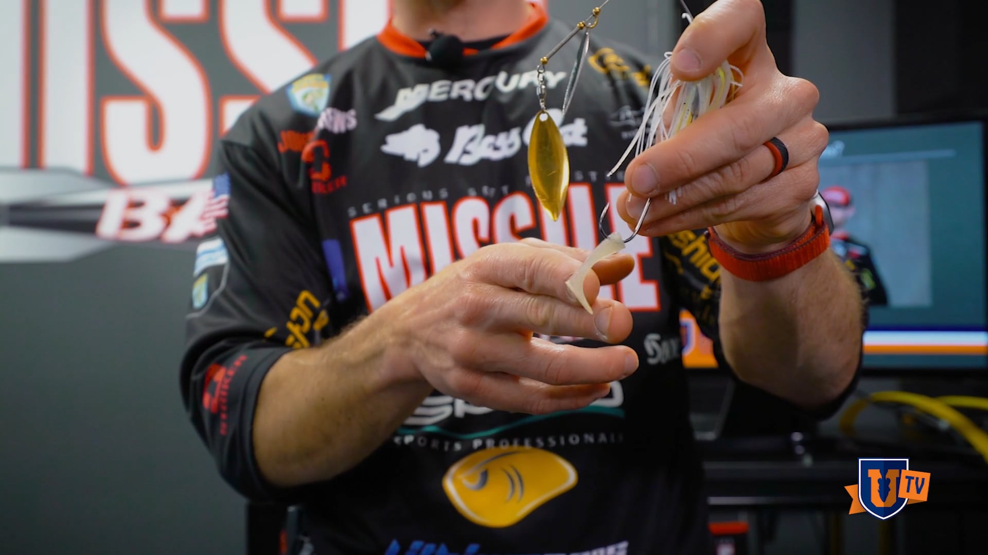 How to Fish the Shad Spawn - John Crews