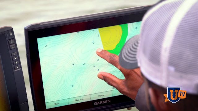 Locate & Catch Winter Bass on a Jiggi...