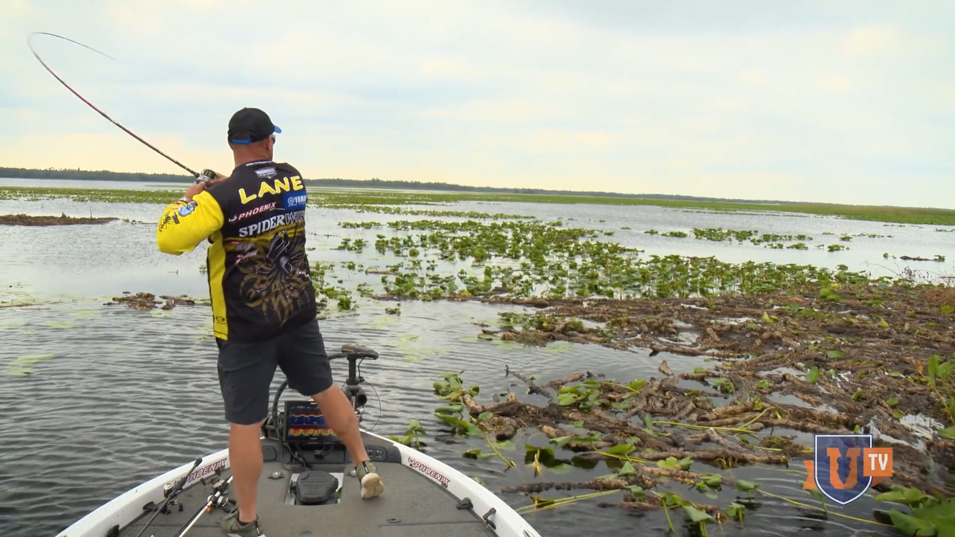 Flipping & Pitching Secrets for Big Bass in Heavy Cover - Bobby Lane