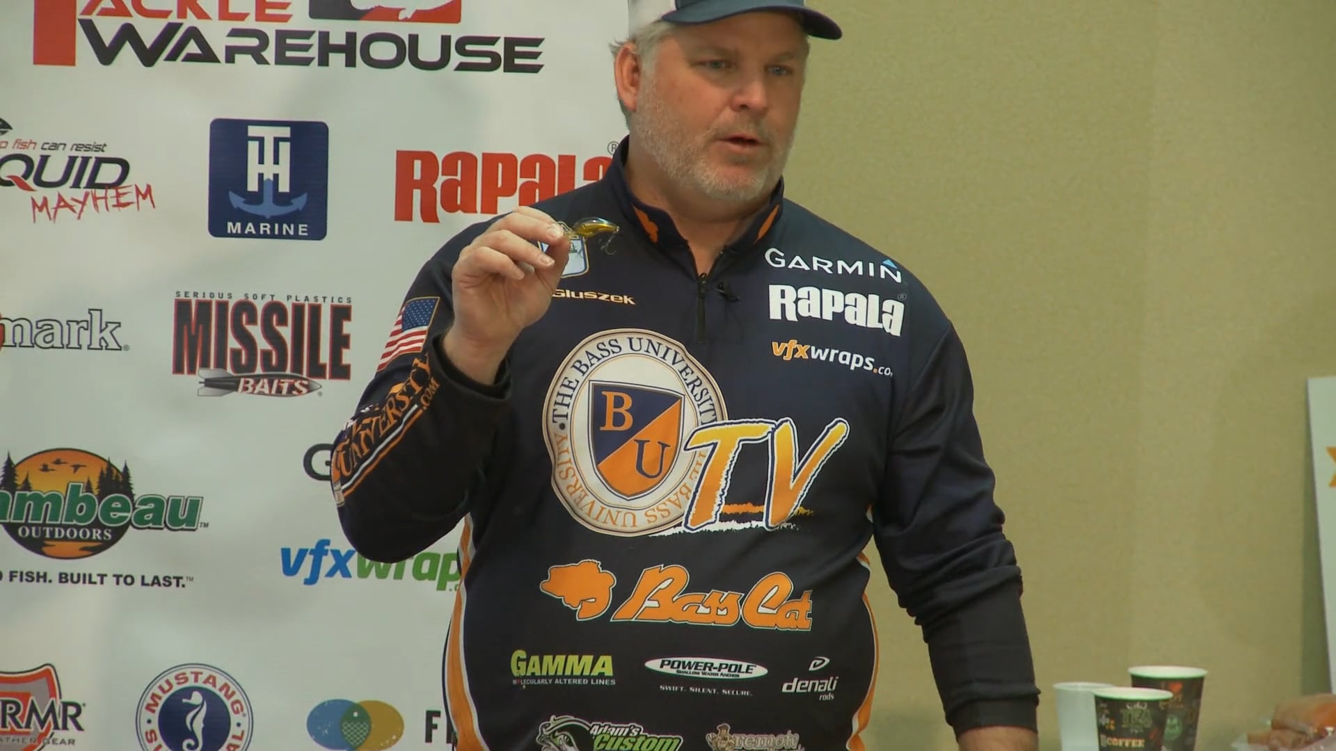 Catch Smallmouth Bass on Crankbaits - Gluszek