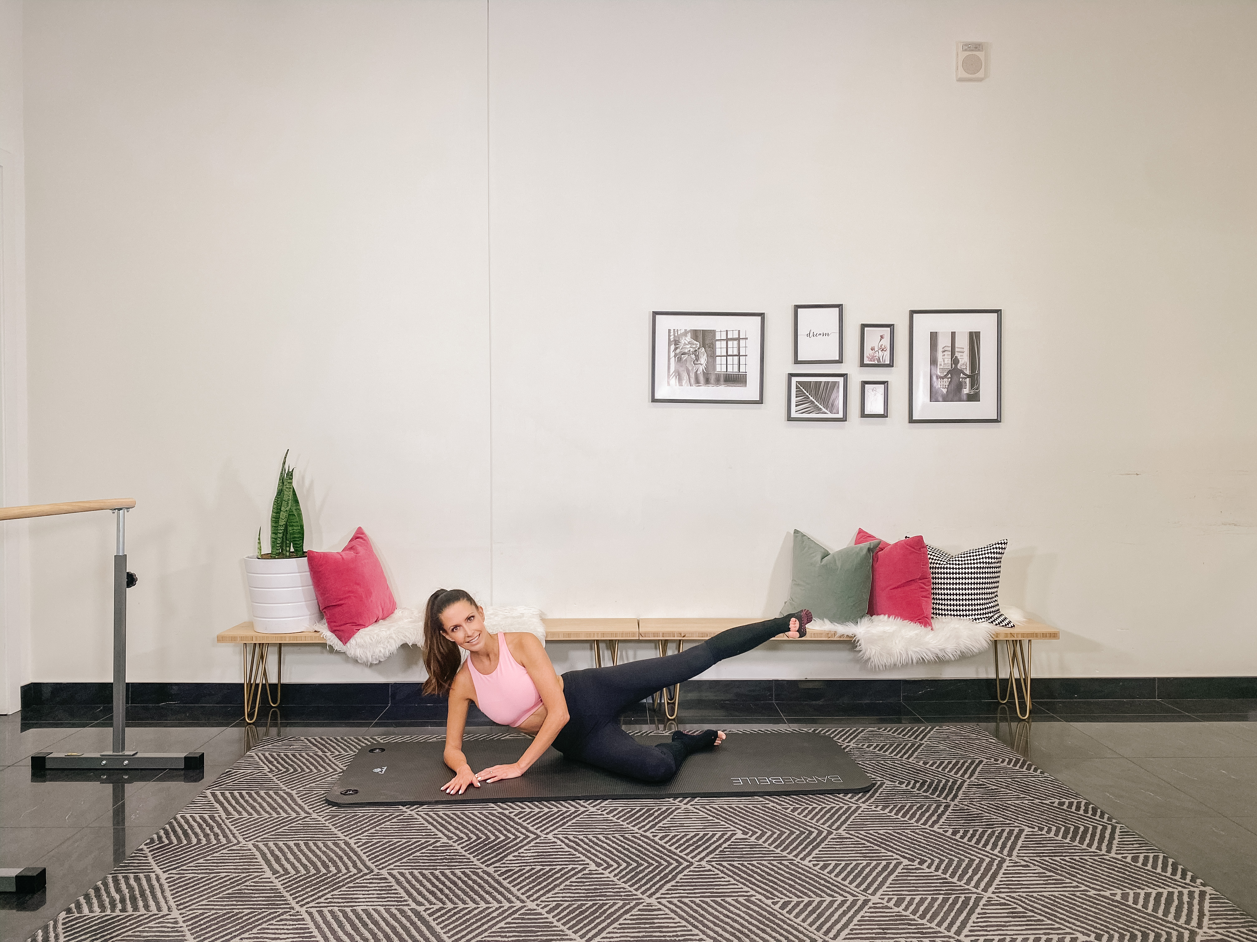 Ass & Abs on the Floor | Jill