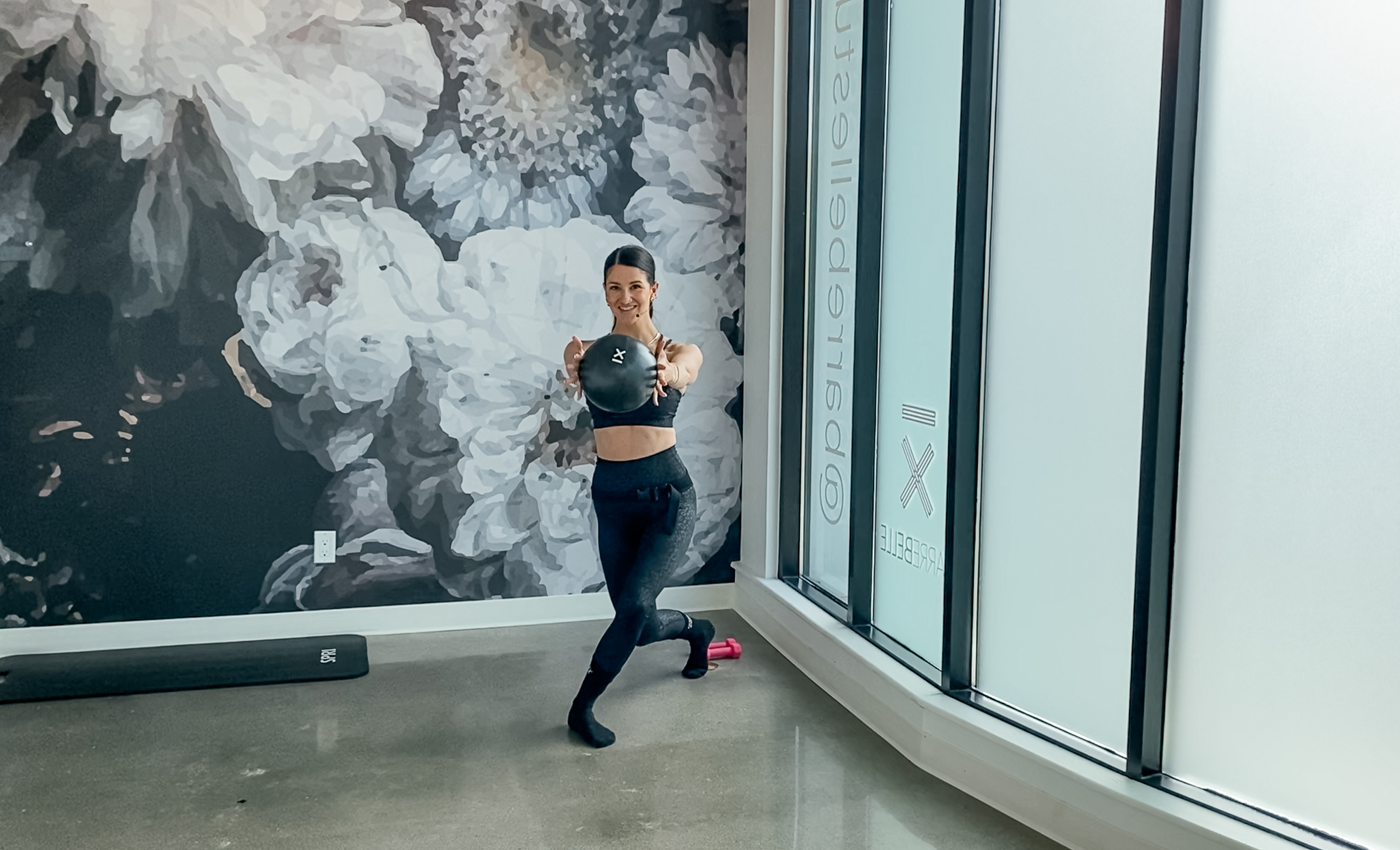 Signature Barre | Maddie