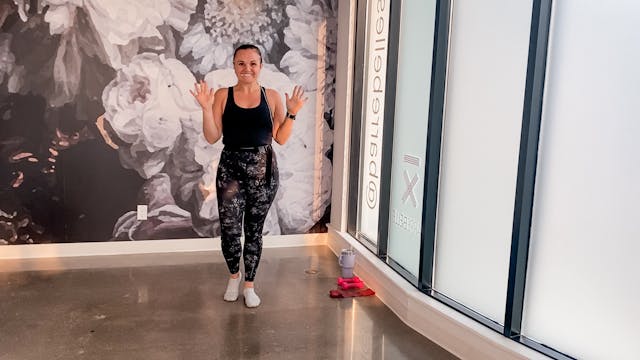 Low Impact Signature Barre | Natalie