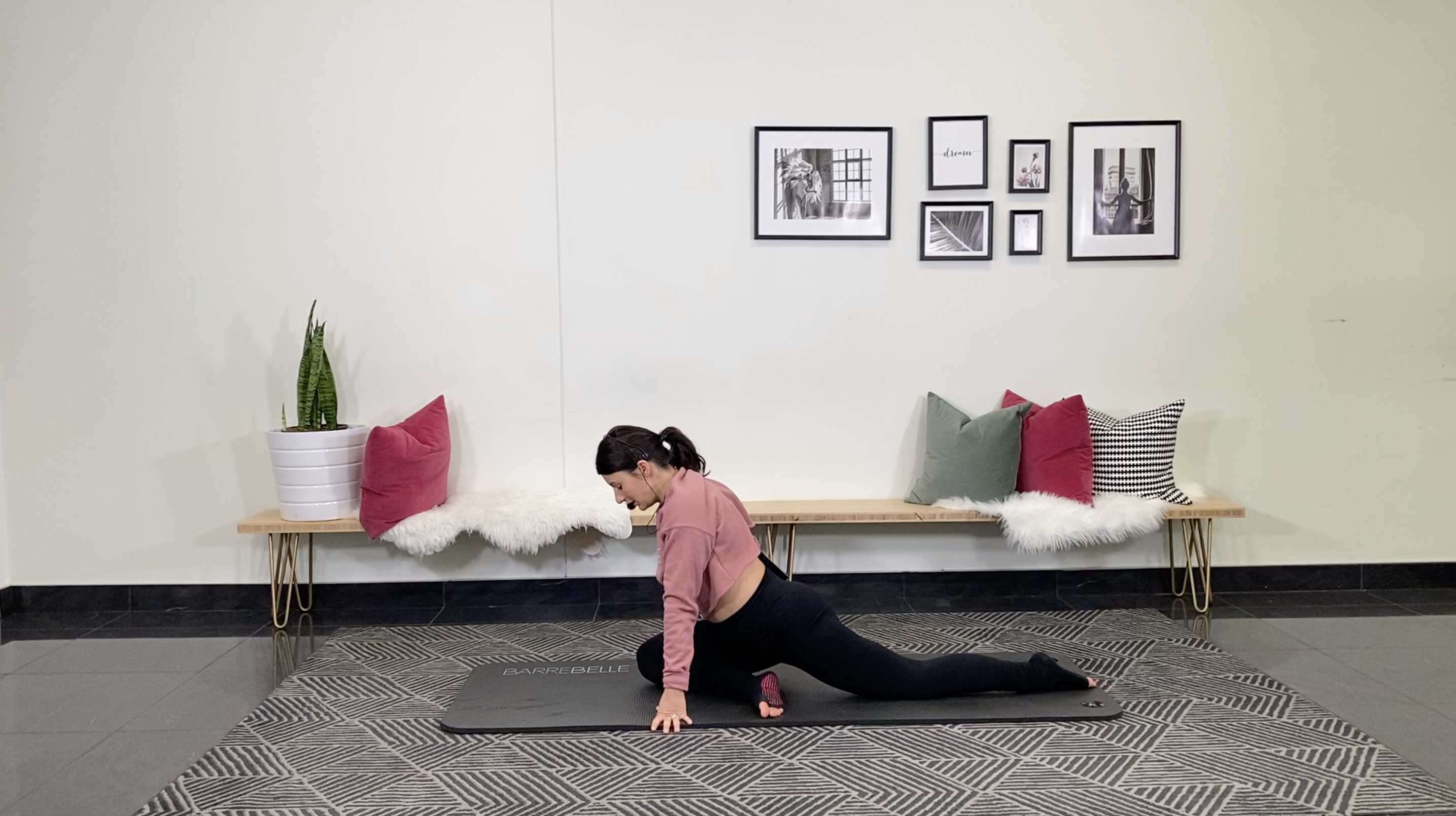 Stretch & Recovery | Alexandra