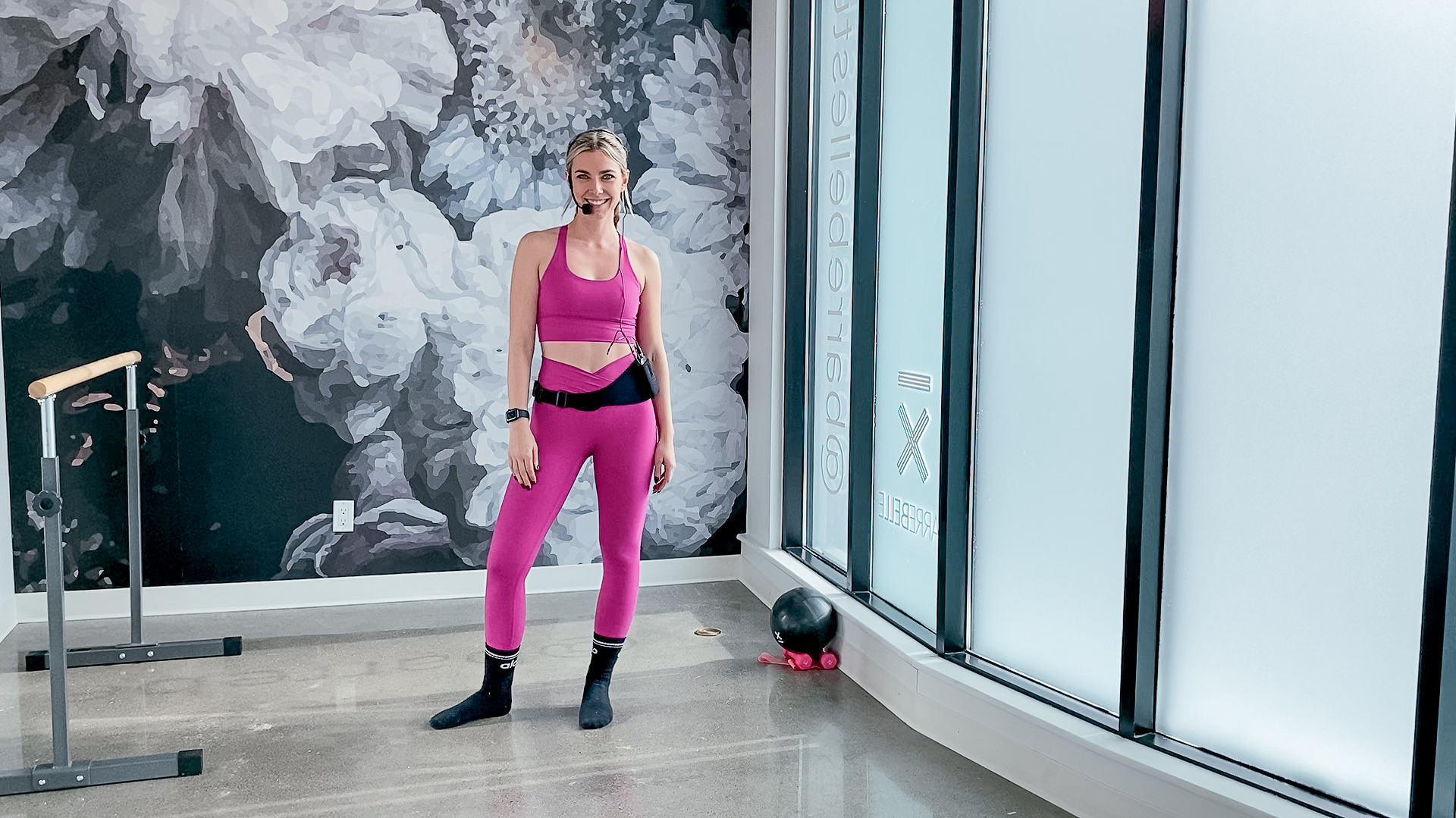 Signature Barre | Kaitlin