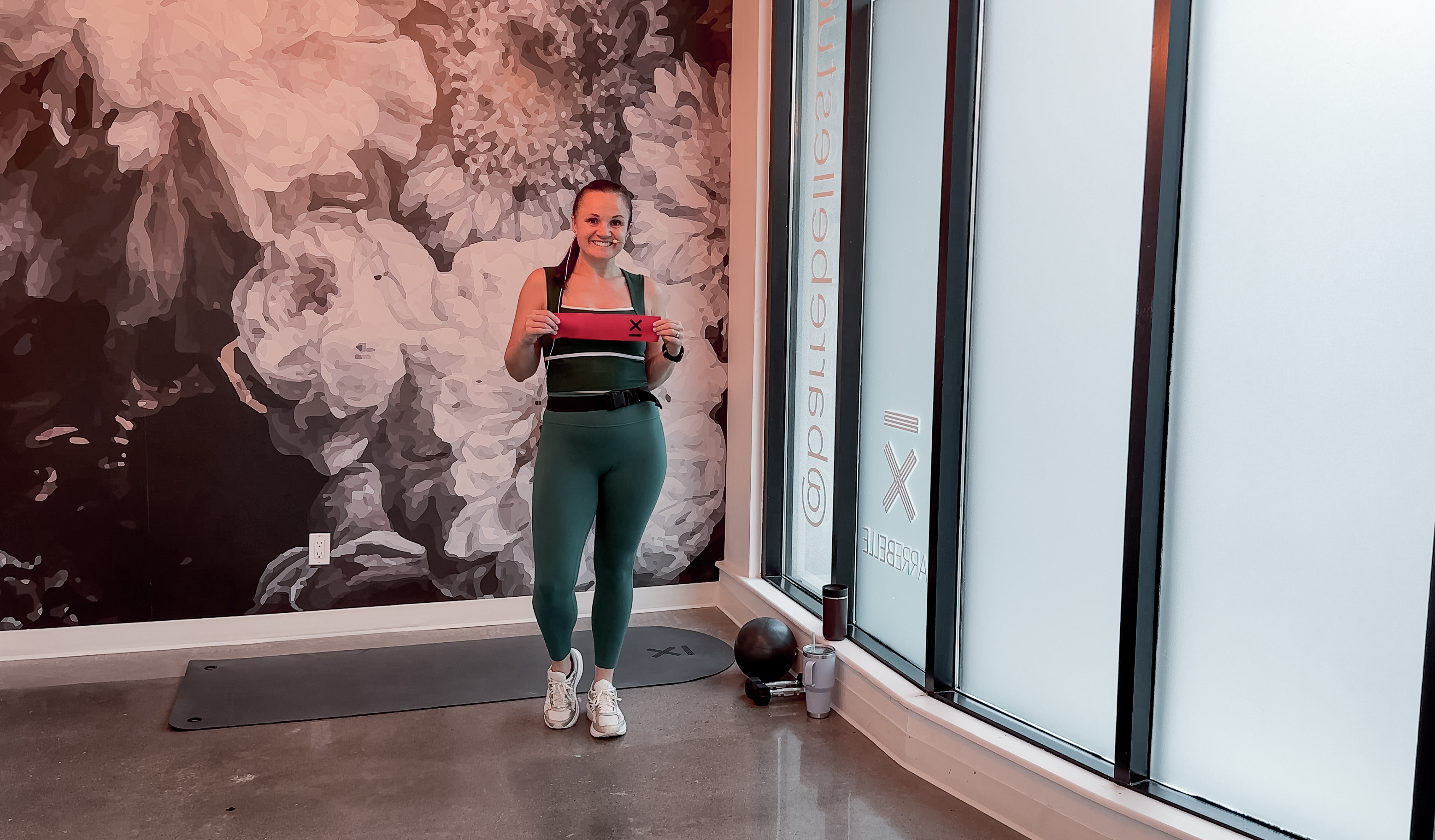 Express Signature Barre | Natalie