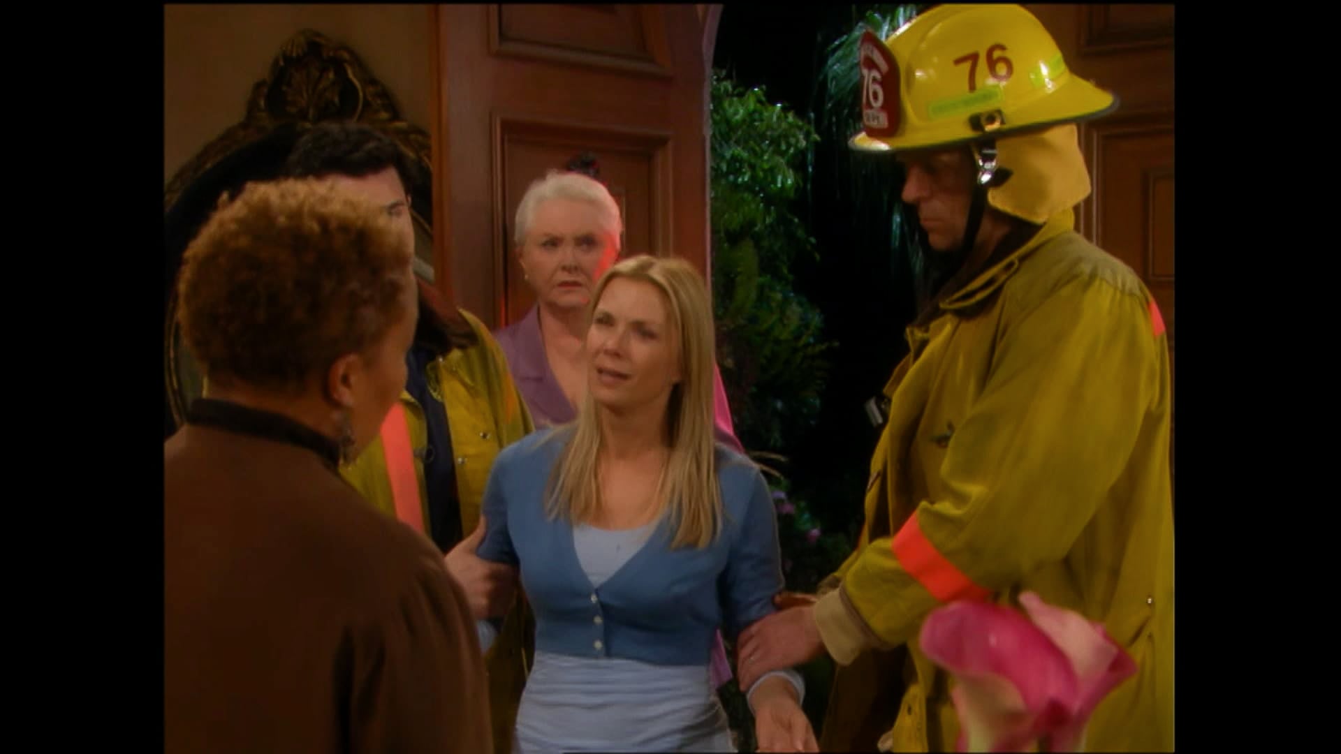 S20 E208