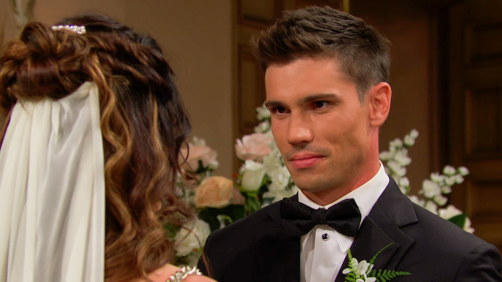 S34 E216