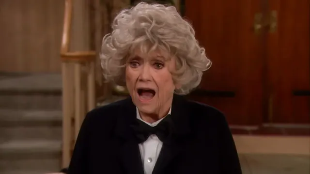S25 E122