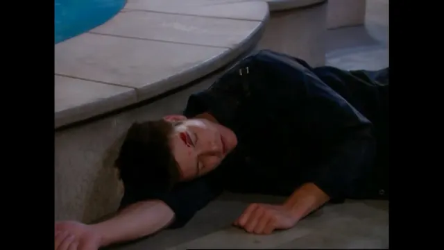 S20 E44