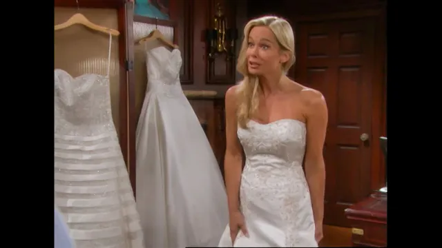 S20 E244