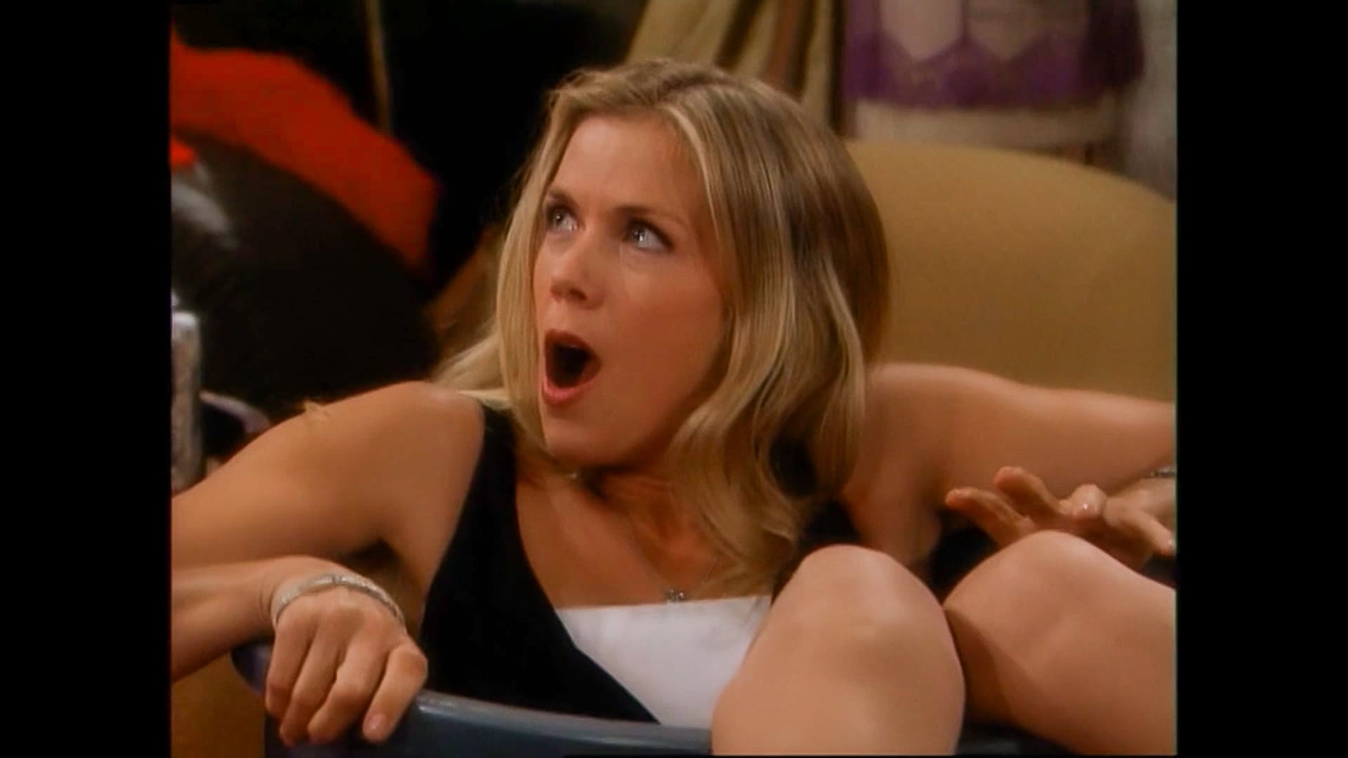S16 E232
