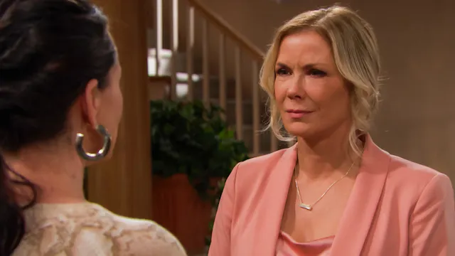 S33 E123