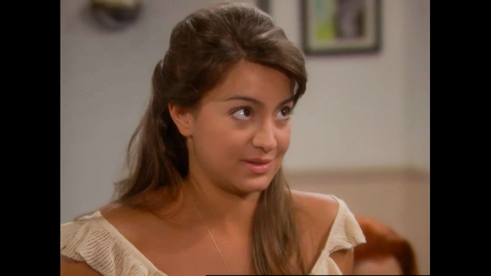 S18 E242