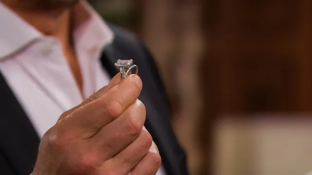 S33 E30