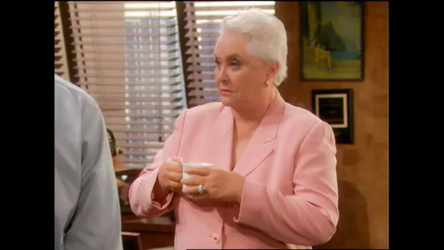 S20 E214