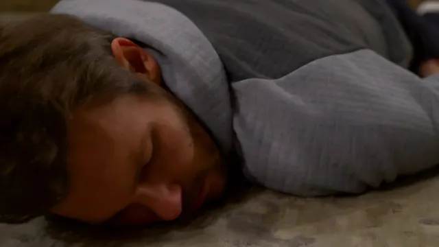 S38 E138