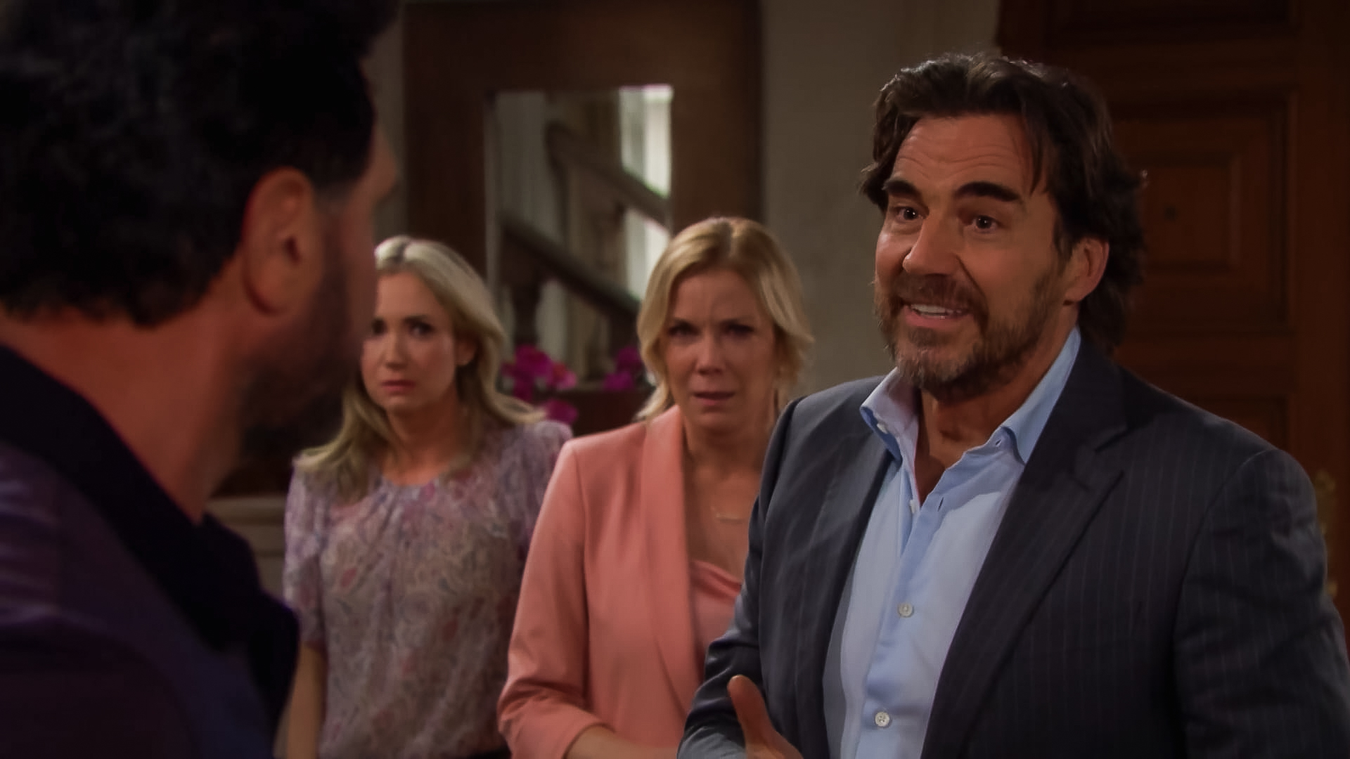 S33 E125