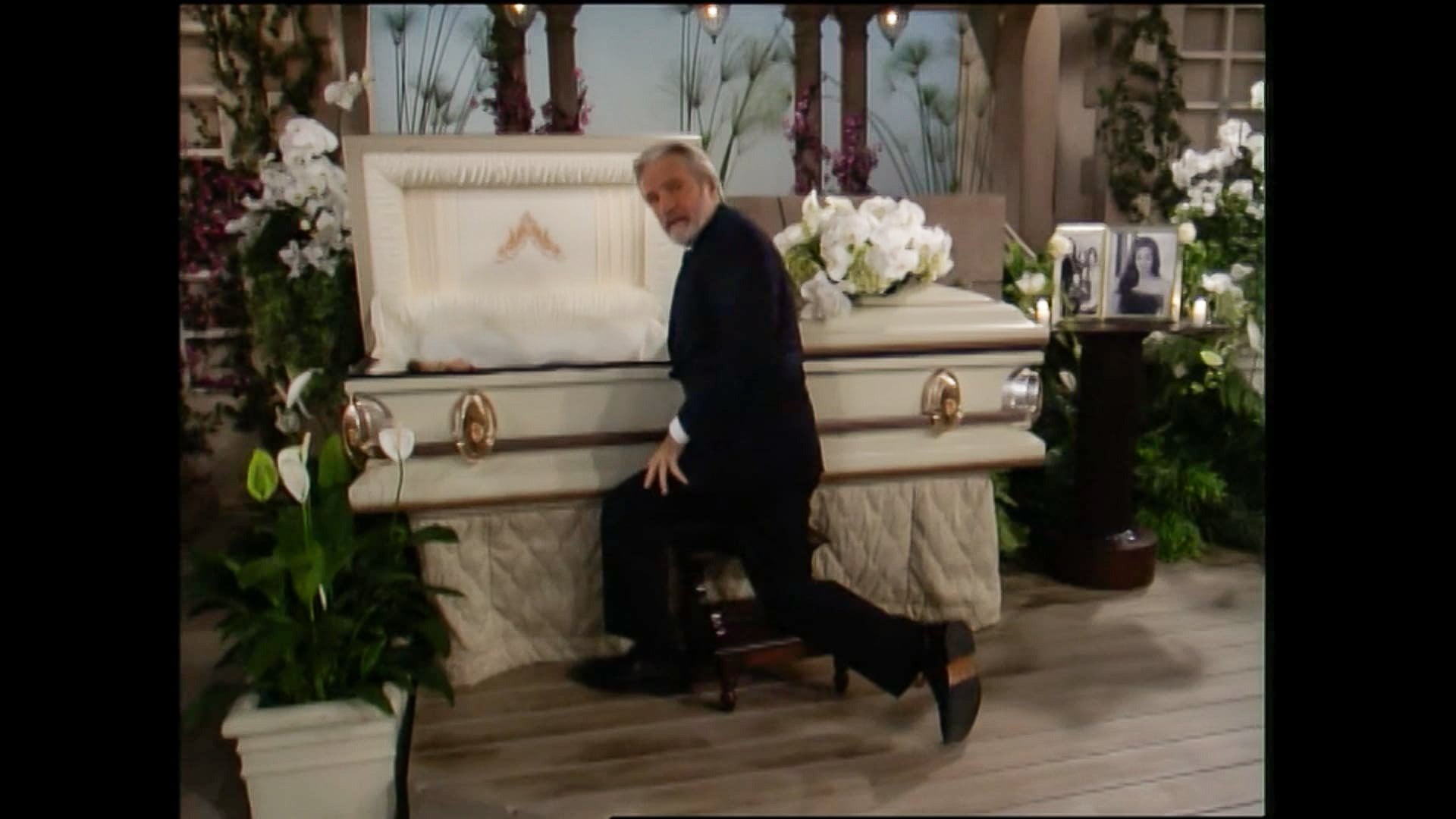 S16 E30