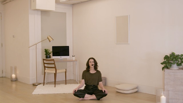 Body Scan Meditation with Mallory | 8 minutes 