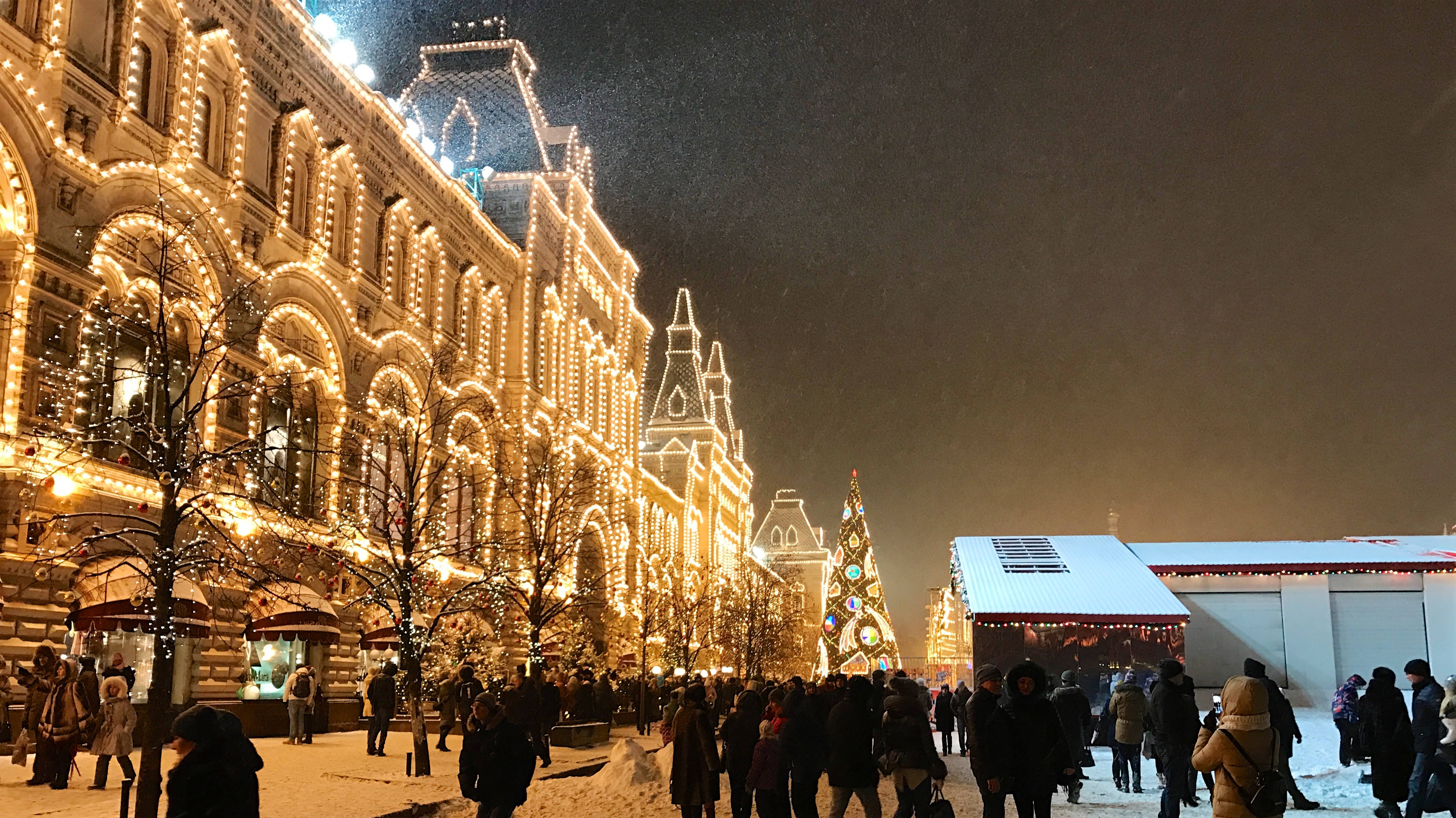 Moscow | Episode 2 | How to Grab A Man's Wrist (In Russia)