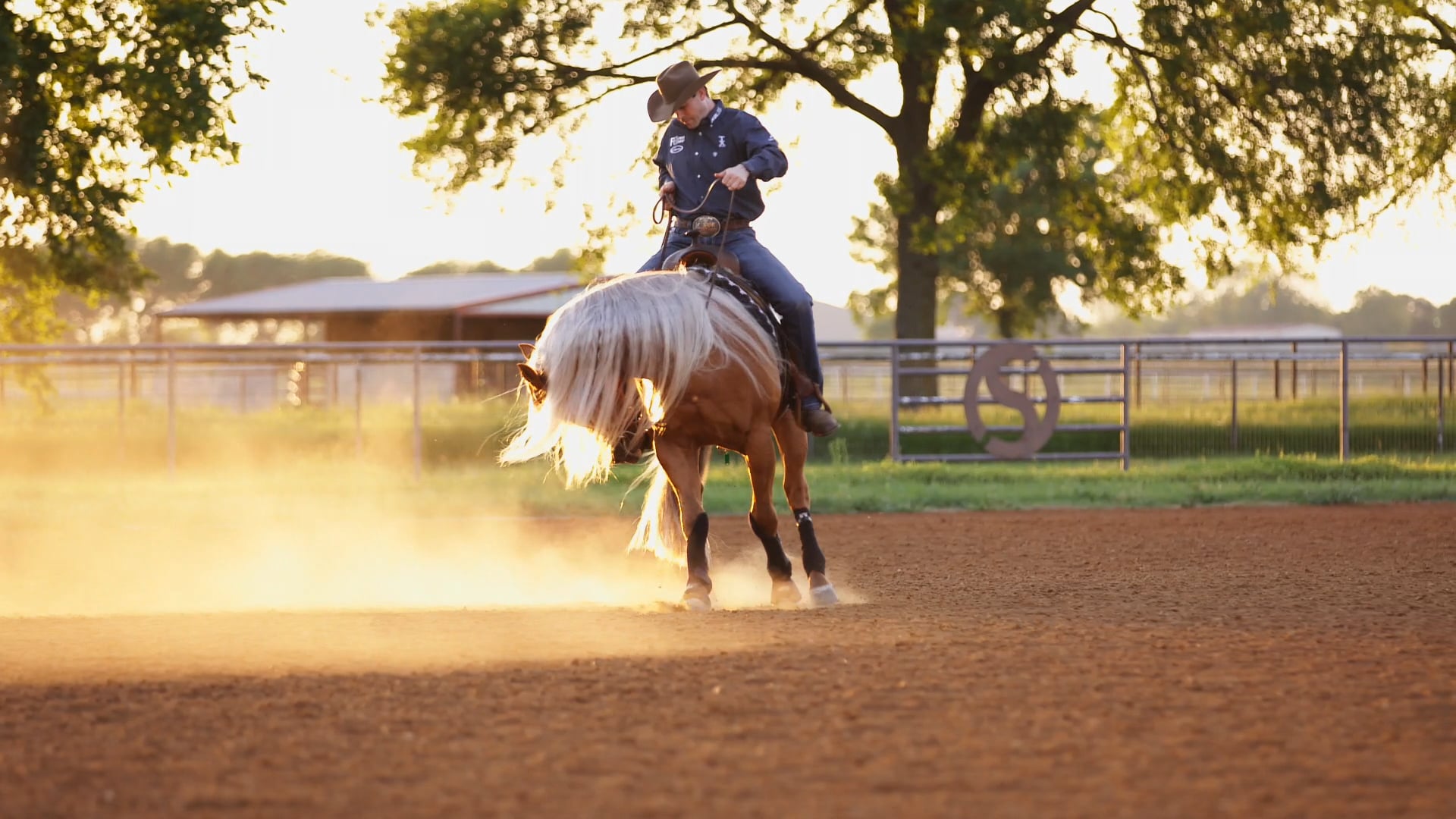 How I Saddle My Horses - Pads, Cinches and Saddling