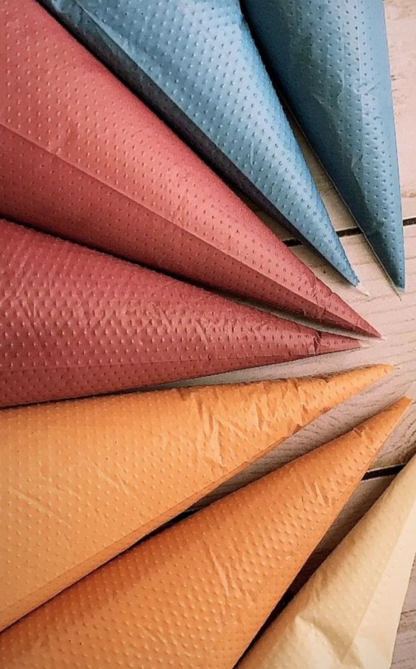 C - How to Color Frosting