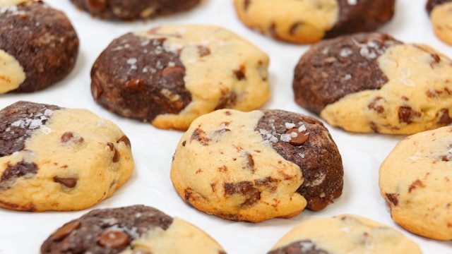 Incredible Brownie Chocolate Chip Christmas Cookies