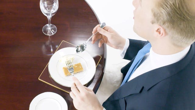 How to hold cutlery and silverware