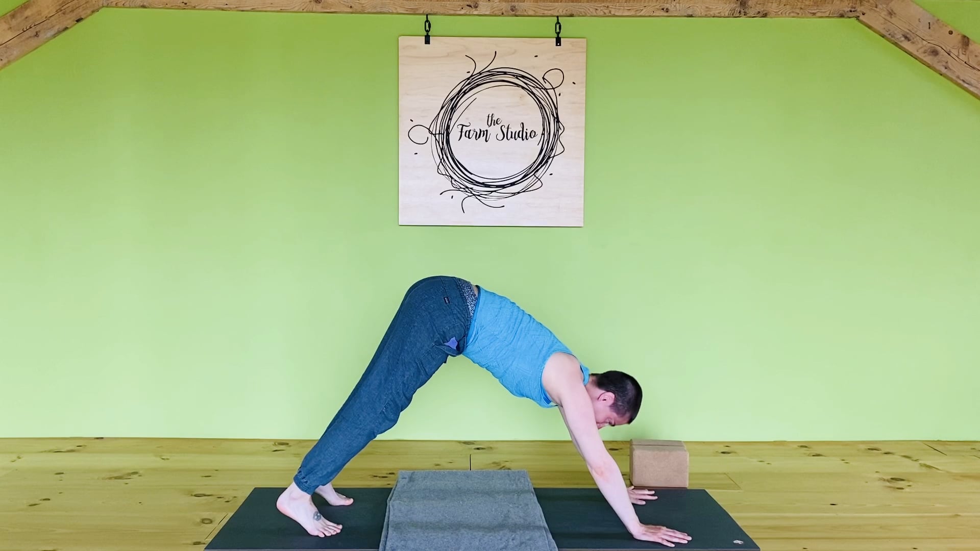 Upper Back & Shoulder Wring Out