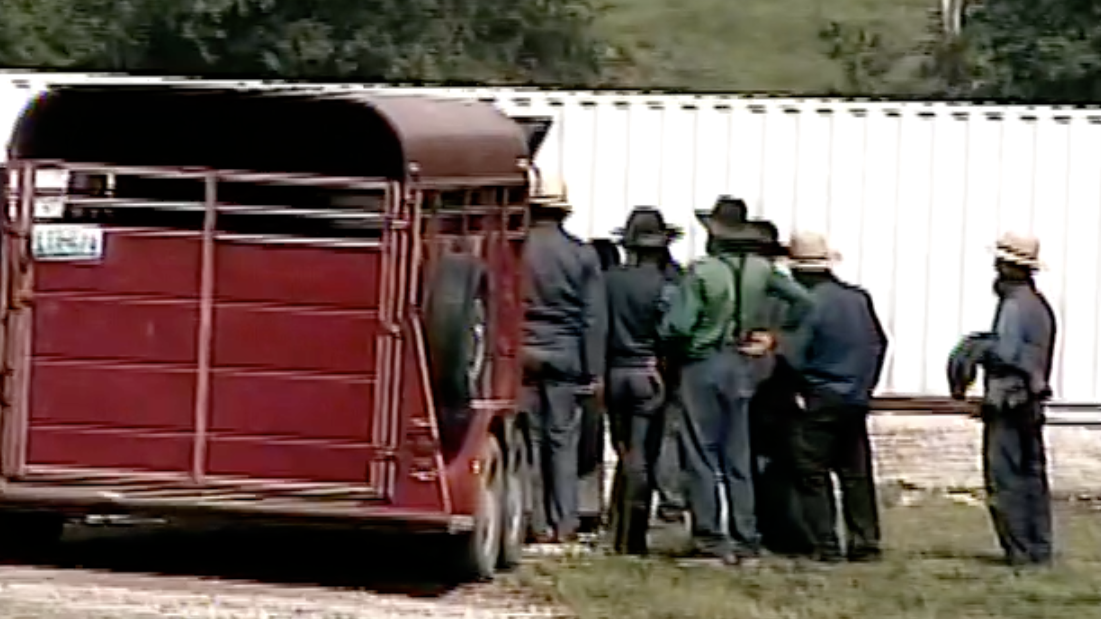 Amish Remove Barn Part 2