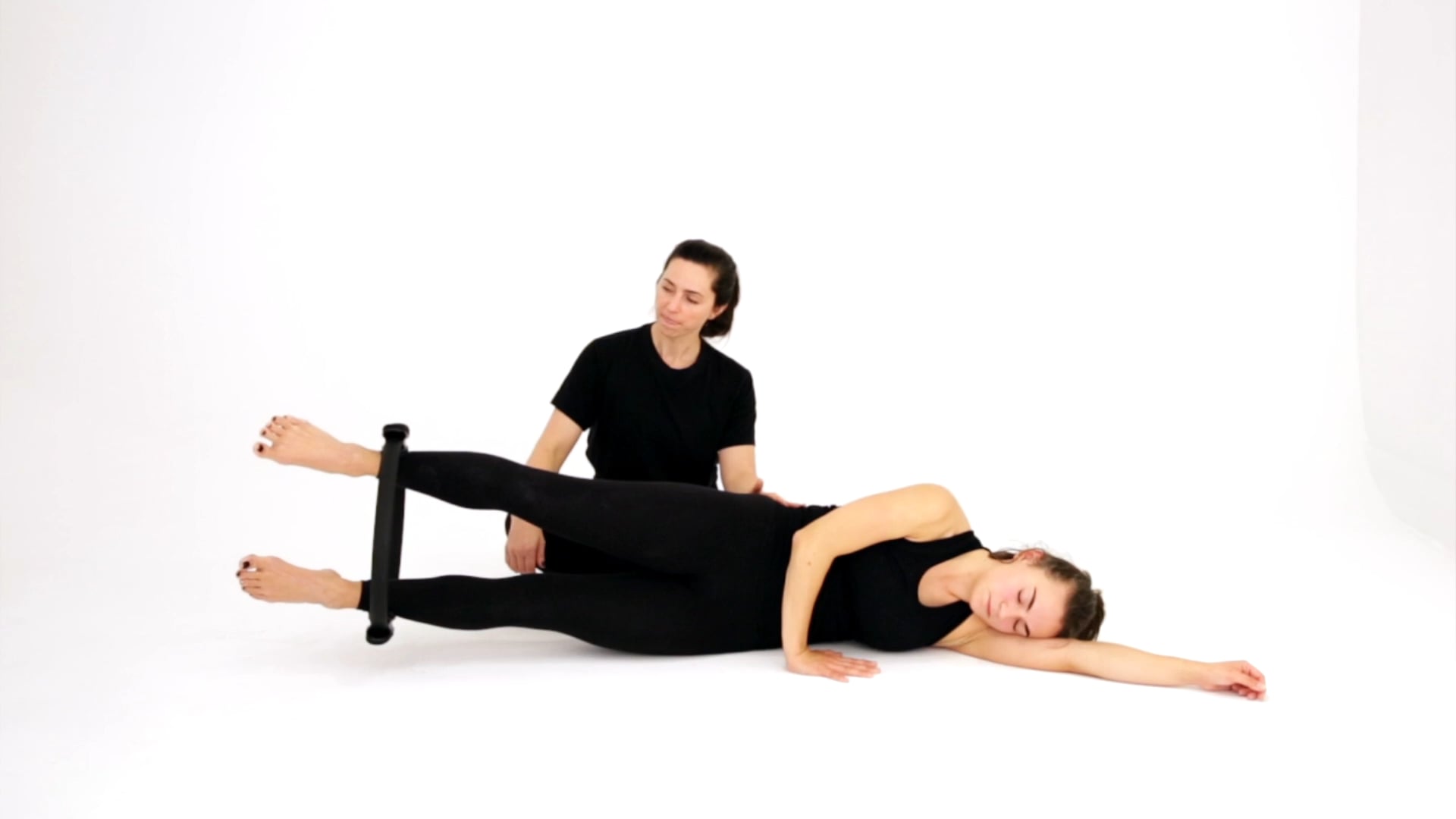 Magic Circle (Sidelying Abductors + Adductors)