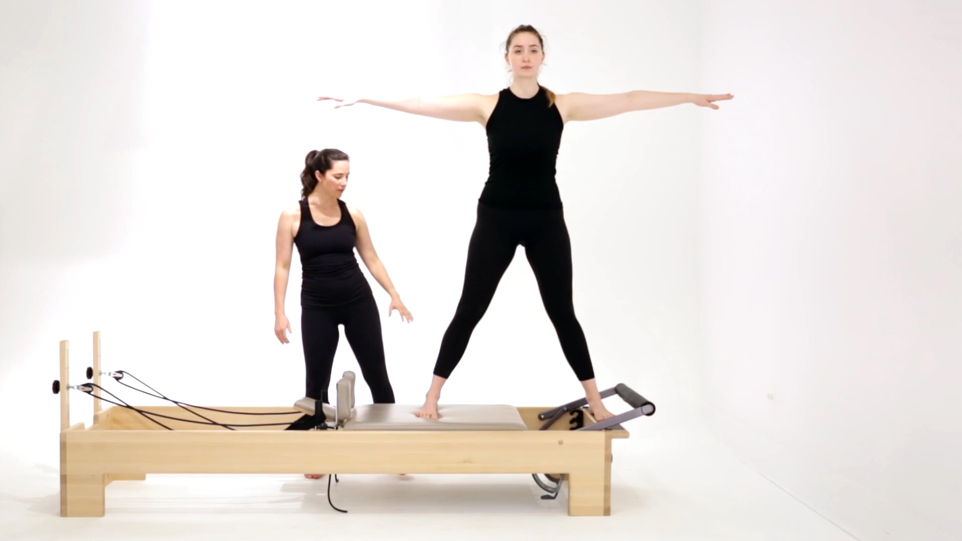Standing Side Splits (Standing Saw)