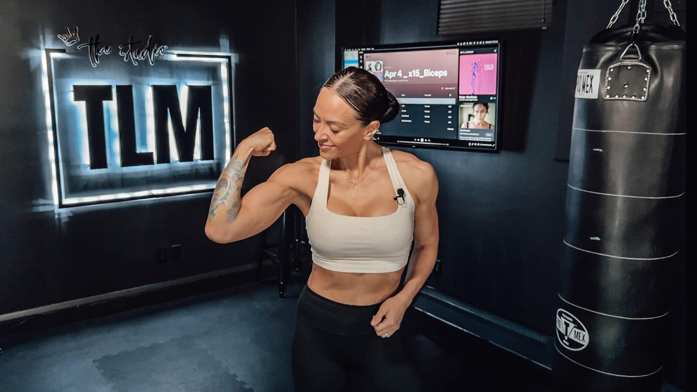 118 _ Upper Body _ Biceps _ Short