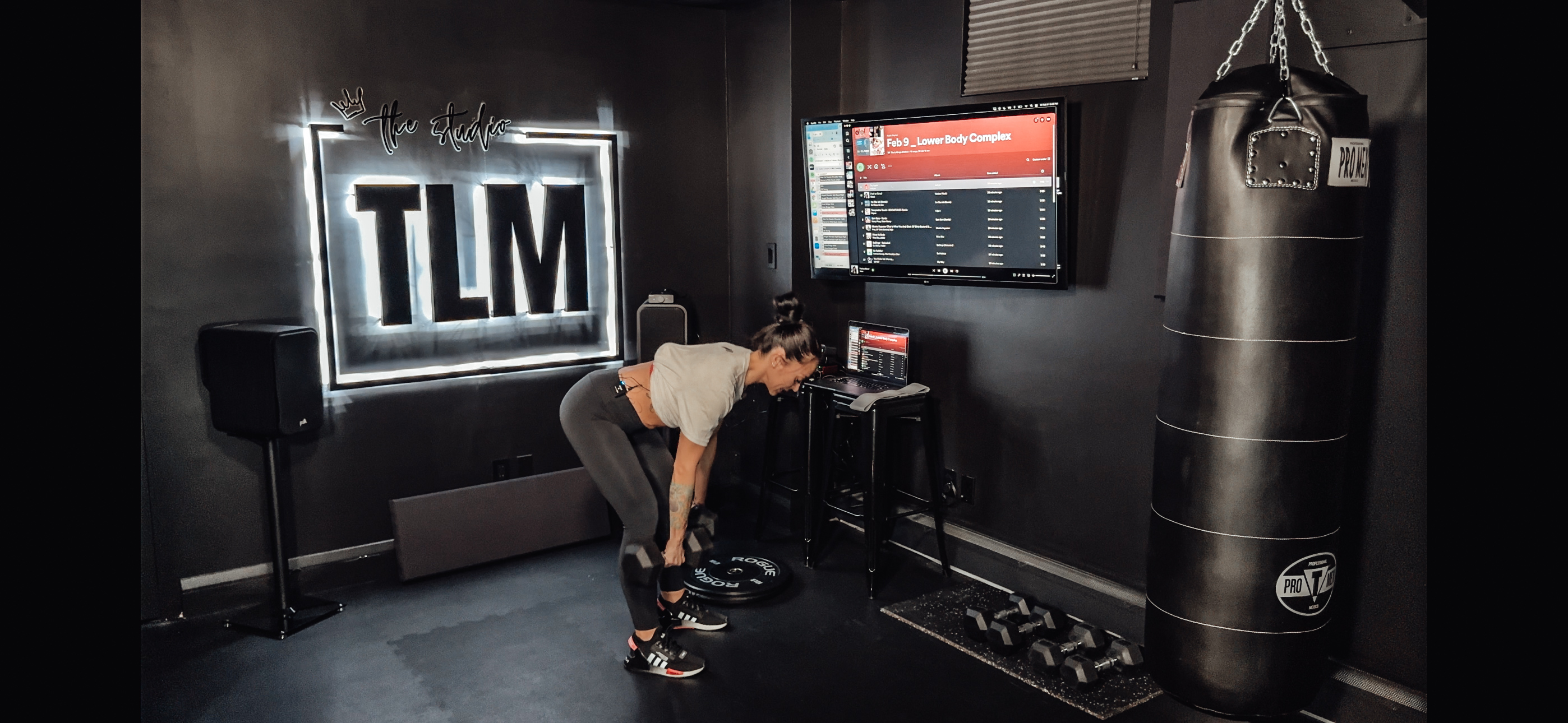 Lower Body Sculpt: (Light DB + Band | 32 Min)