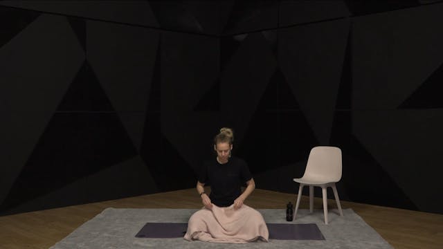 15- PRENATAL MEDITATION WITH LUCY (10...