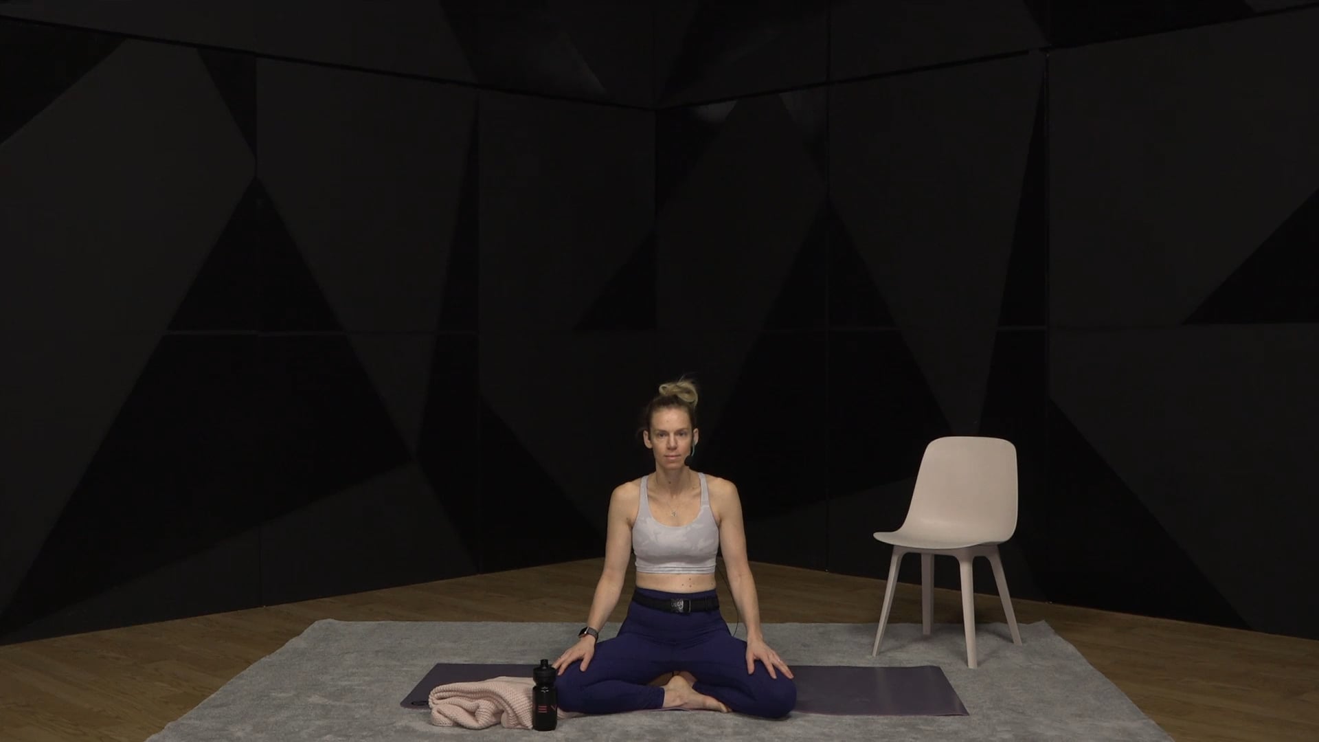 19- PRENTAL MEDITATION WITH LUCY (10 MIN)