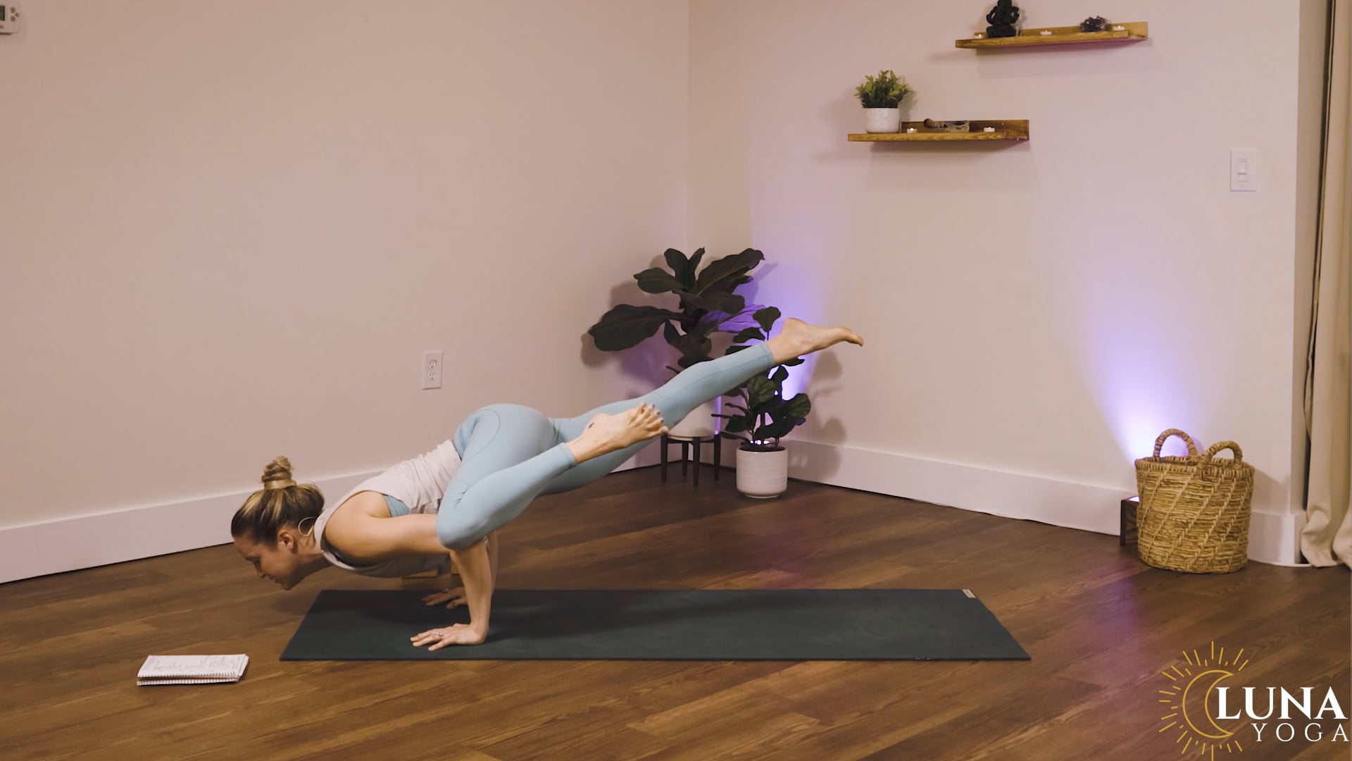 Flow to Eka Pada Koundinyasana