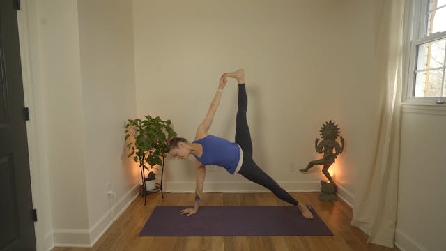 AUM SHANTI Vinyasa