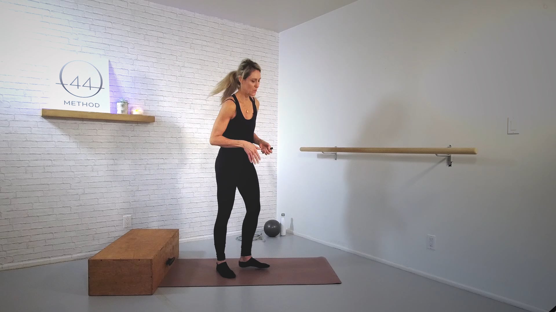 O44 Barre December #2 ~ Box, Mat, Ball + Tube