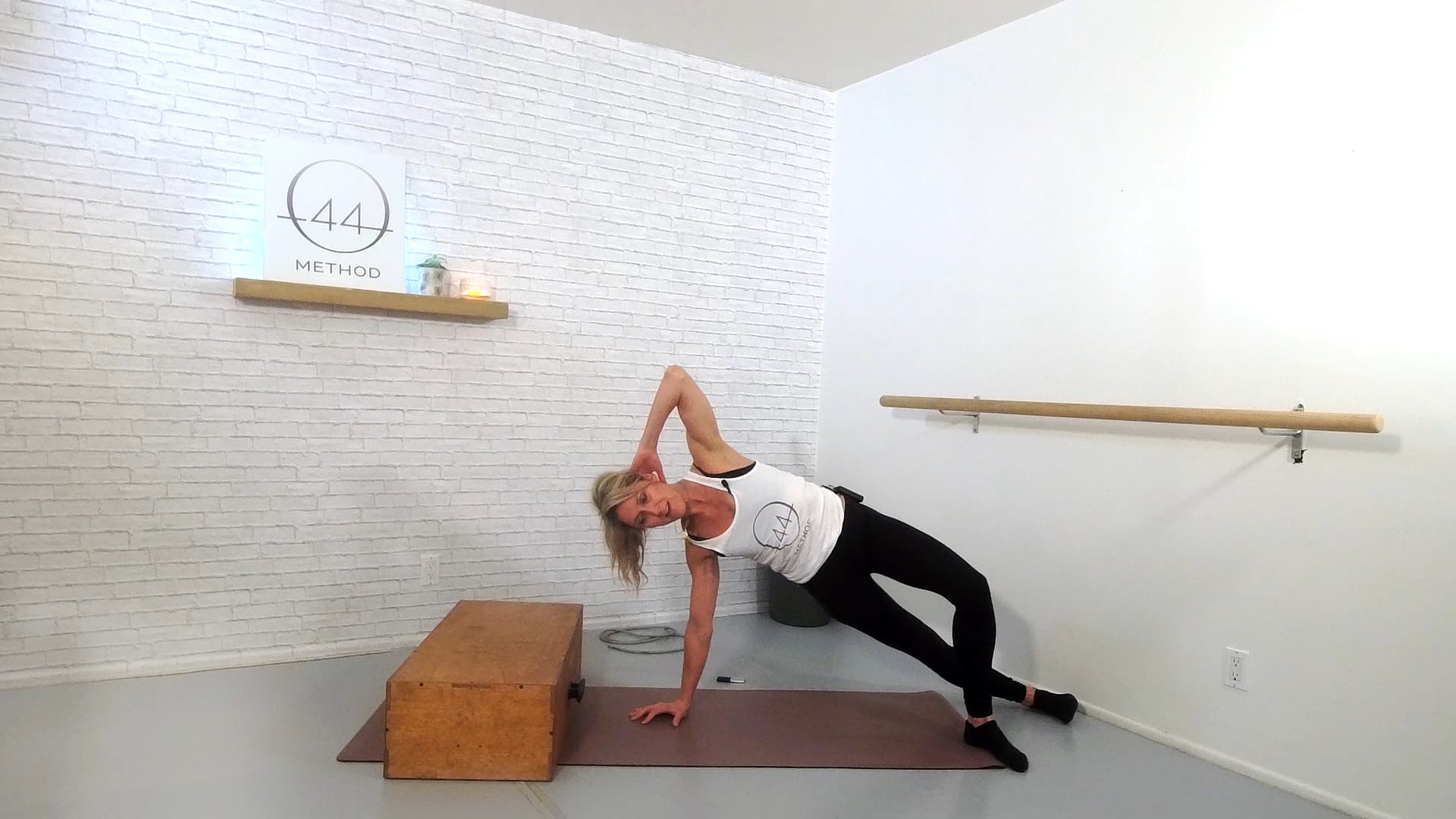 O44 Barre January #4 ~ Box + Tube