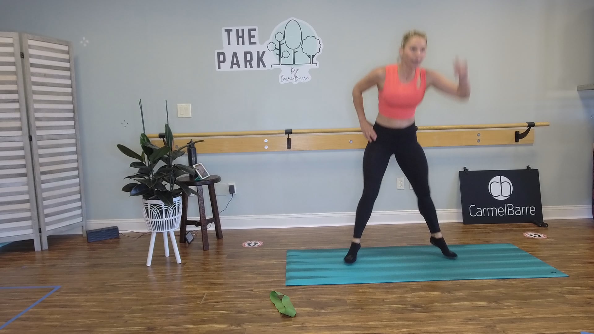 Gennifer | 10 Min HIIT w/ Playlist