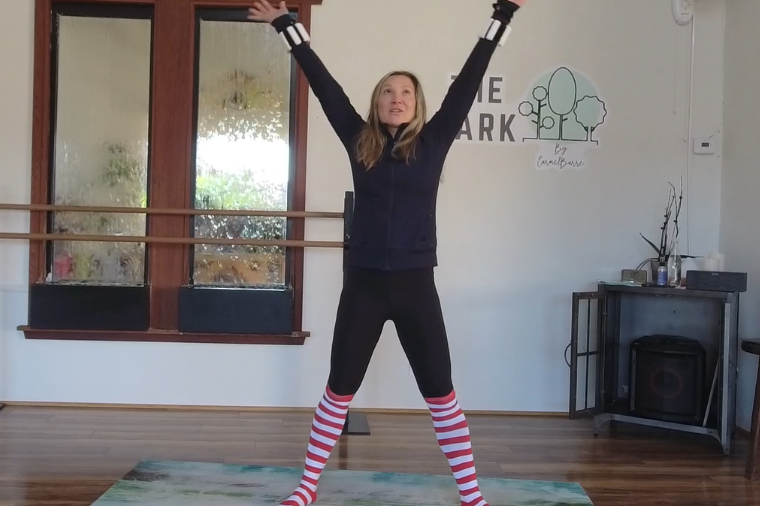 Arianne | 10 Min Holiday Arms