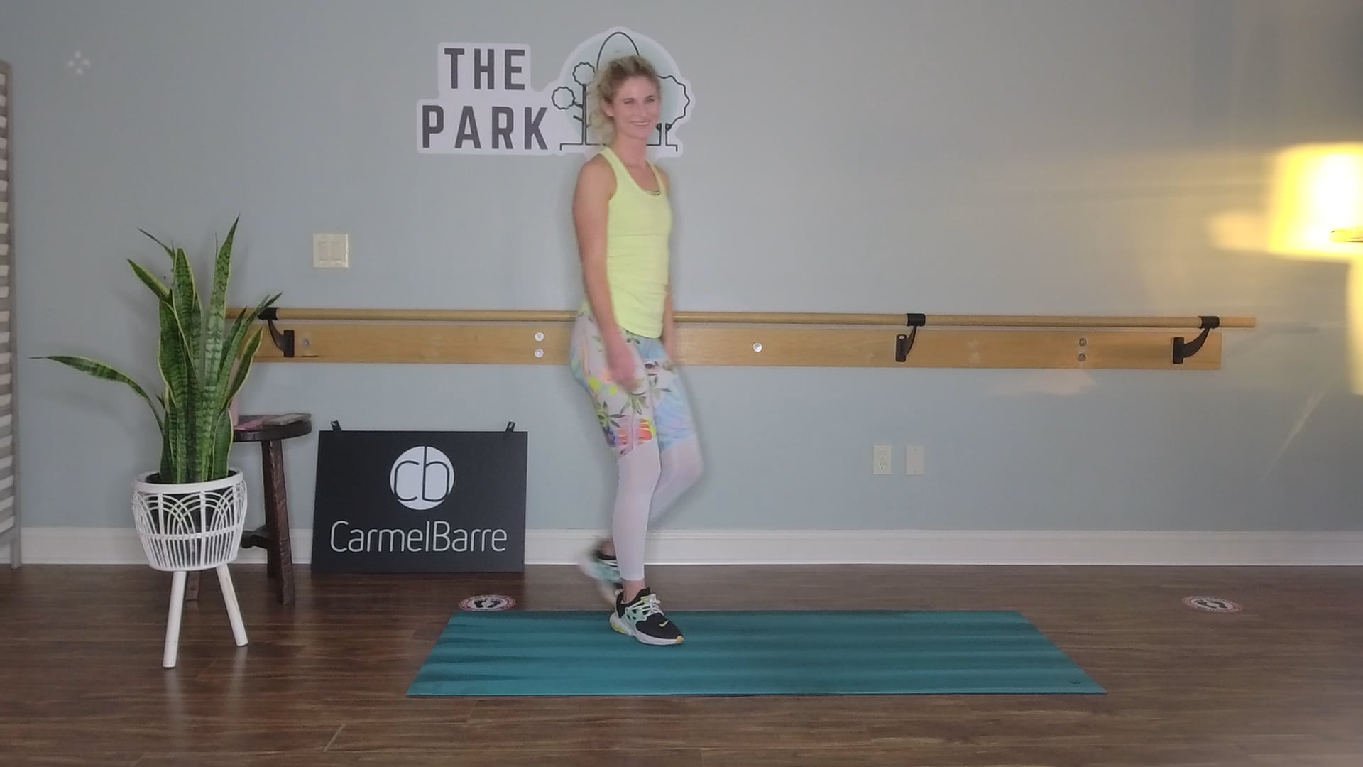 AlliJay Fitness | High Intensity Booty Burn Day 2 - 30 Min