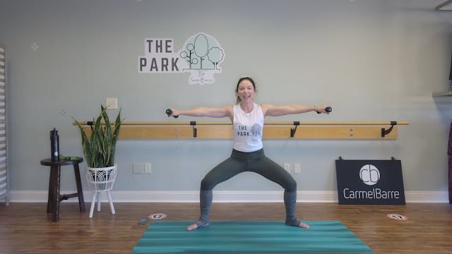 Stacey | 40 Min Barre | Friday, Decem...